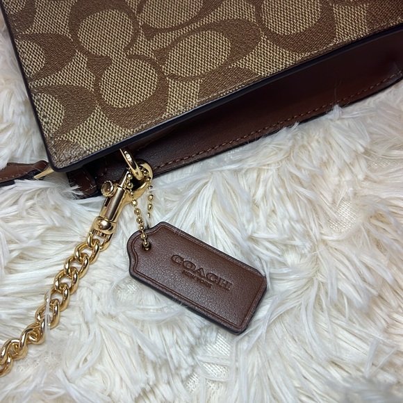 Coach Slim Crossbody Gold/Khaki Saddle - Picture 13 of 14